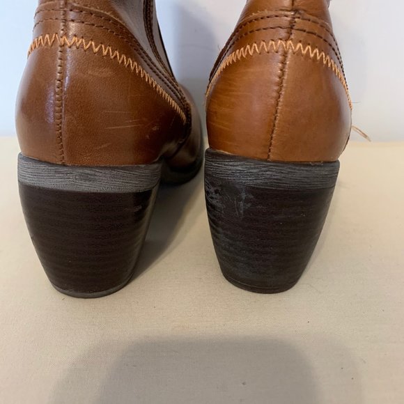 HUSH PUPPIES BROWN BOOTIES SIZE 6M - Picture 3 of 13